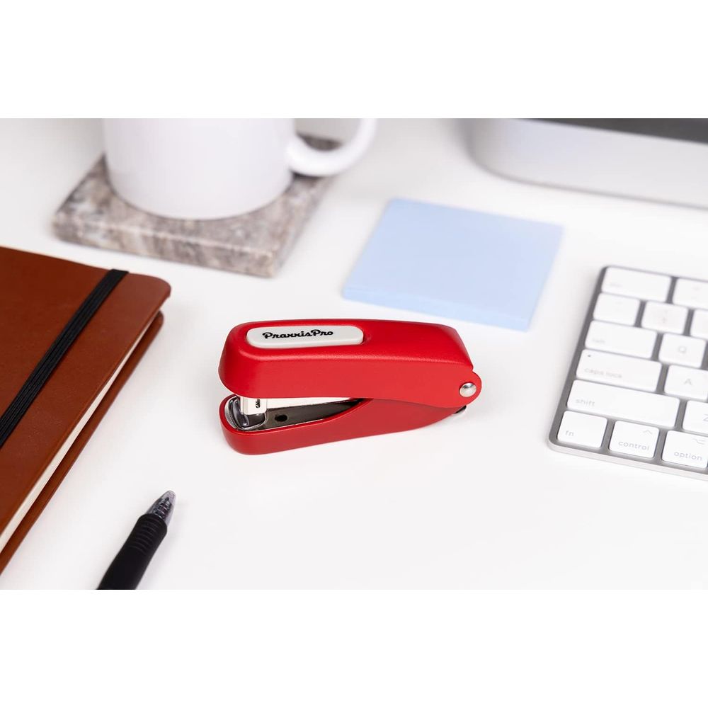 Compact, Colorful Half-Strip M - đánh giá và giá Stapler Half Strip